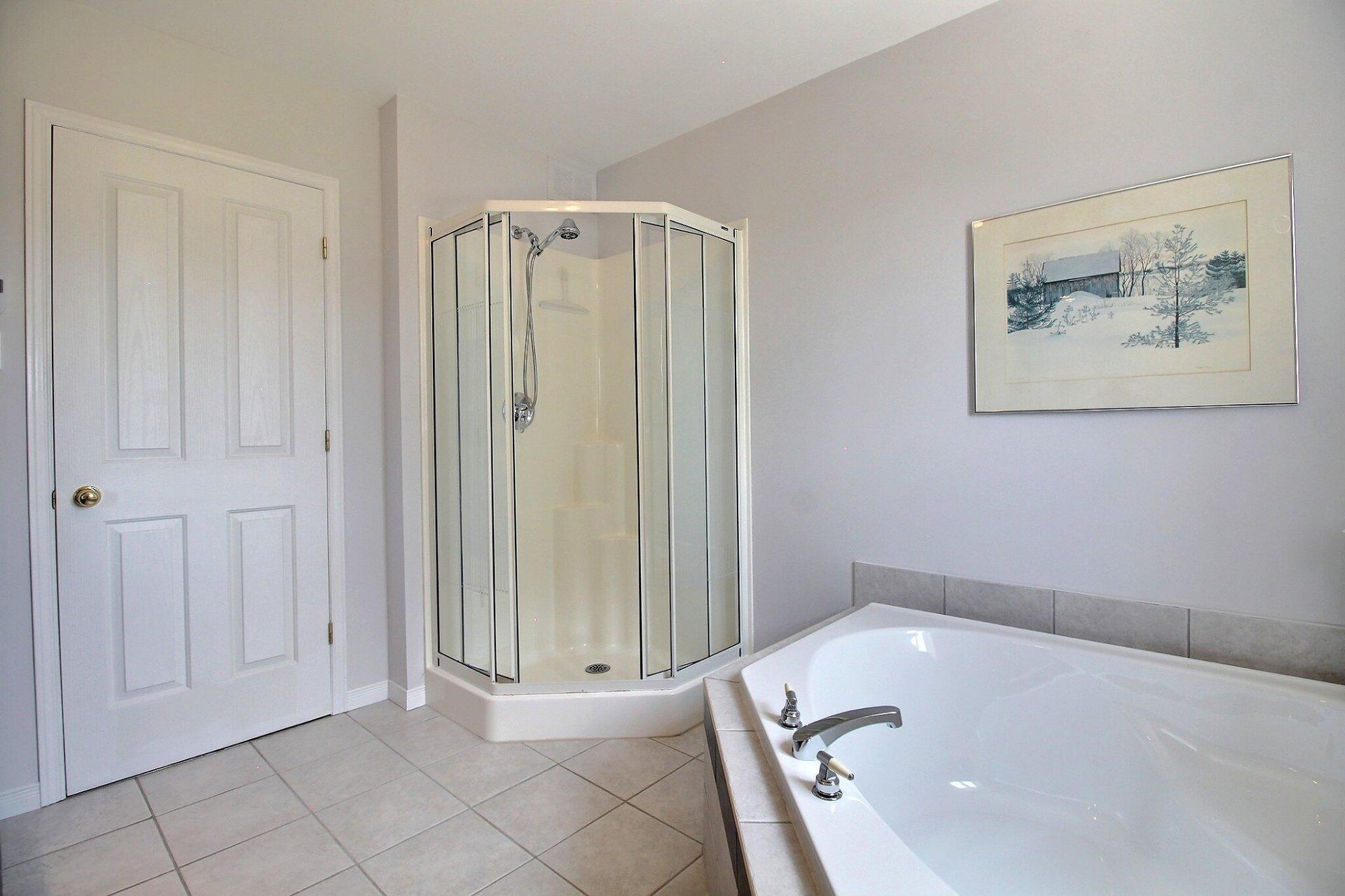 









2814


Rue Georges-Cusson

,
Sherbrooke (Les Nations),




QC
J1L2X8

