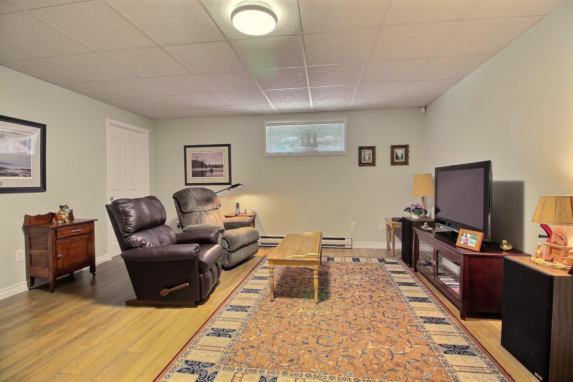 









2814


Rue Georges-Cusson

,
Sherbrooke (Les Nations),




QC
J1L2X8

