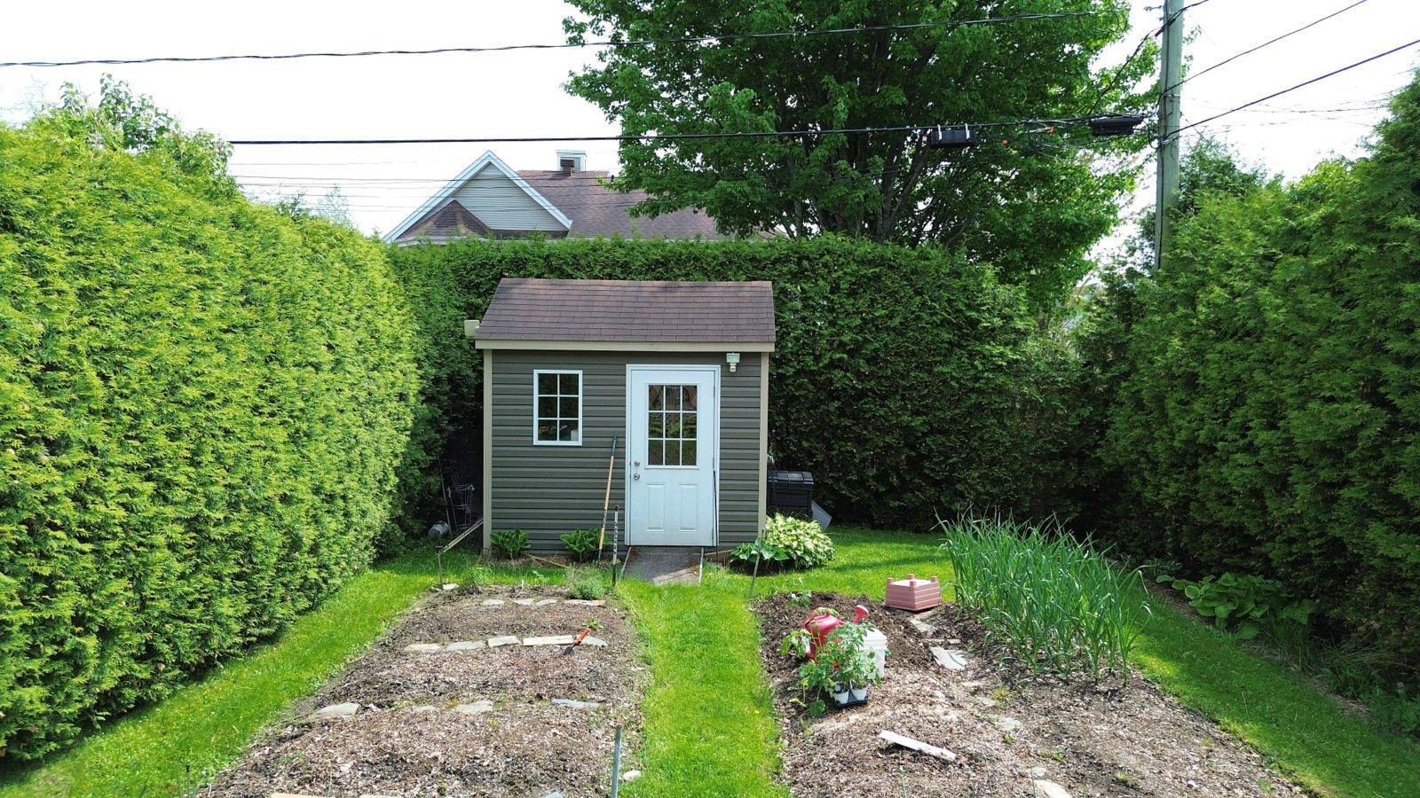 









2814


Rue Georges-Cusson

,
Sherbrooke (Les Nations),




QC
J1L2X8


