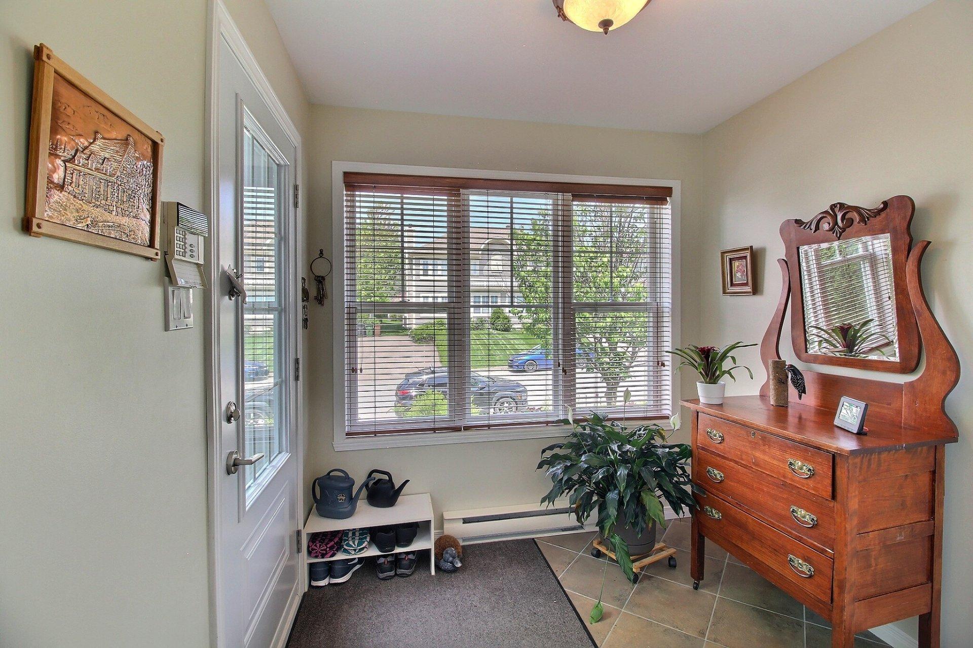 









2814


Rue Georges-Cusson

,
Sherbrooke (Les Nations),




QC
J1L2X8

