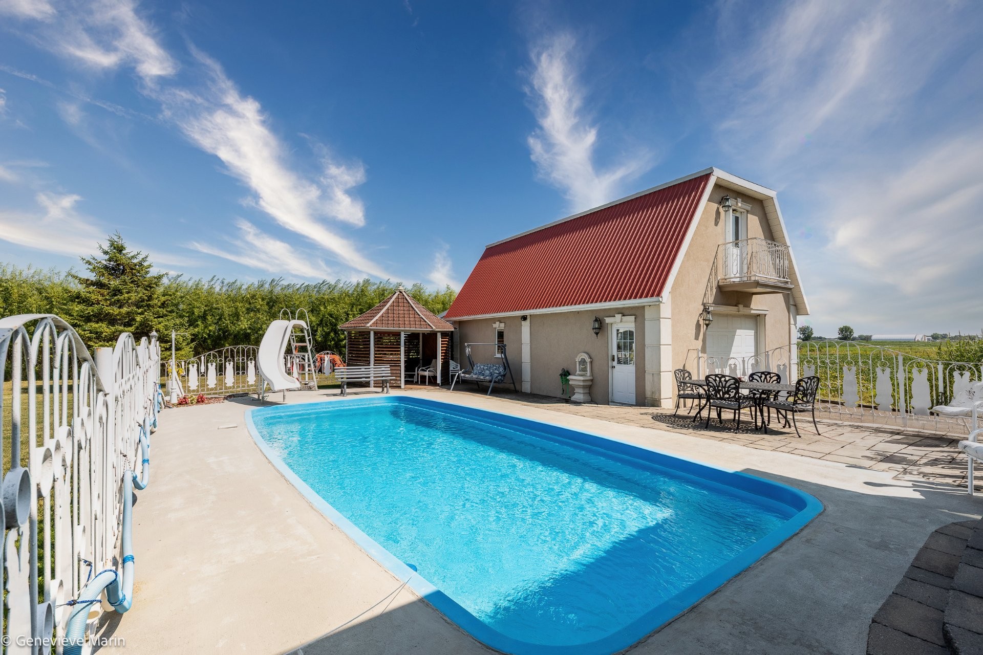 









214


Rg St-Édouard

,
Saint-Jean-sur-Richelieu,




QC
J2X5T9

