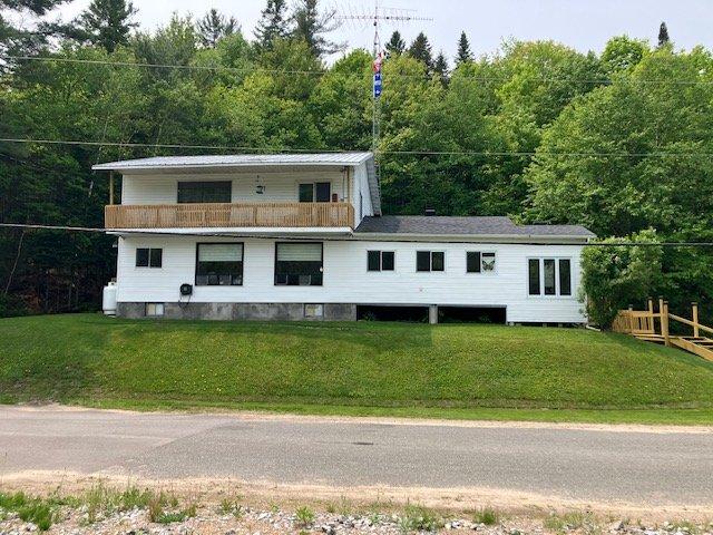 









521


Ch. de la Rivière-Blanche

,
Mayo,




QC
J8L4K5

