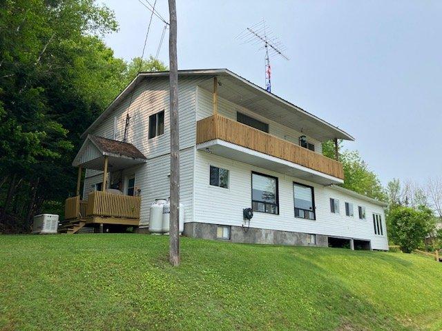 









521


Ch. de la Rivière-Blanche

,
Mayo,




QC
J8L4K5

