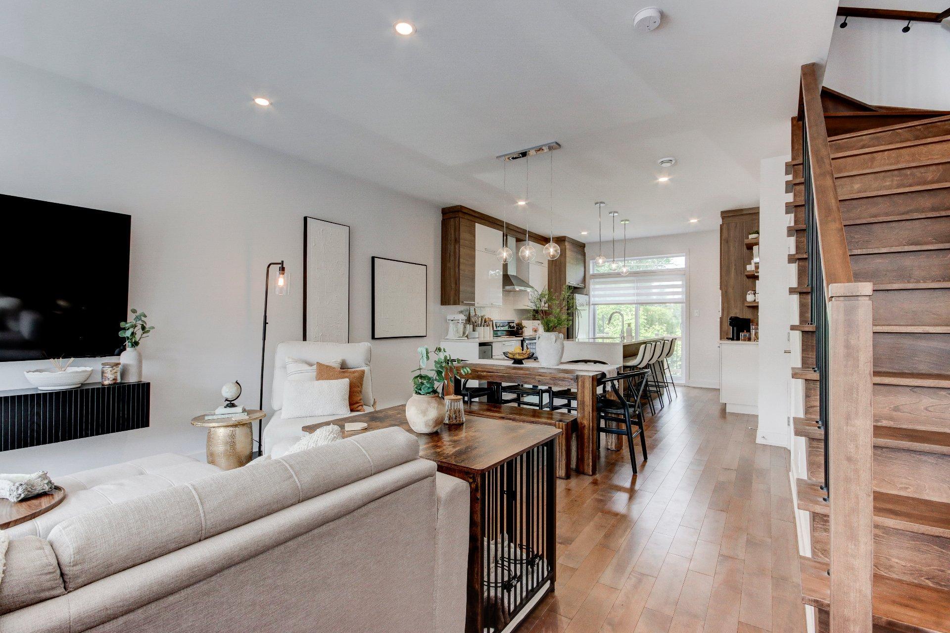 









885


Rue St-Jacques

, 102,
Saint-Jean-sur-Richelieu,




QC
J3B2N6

