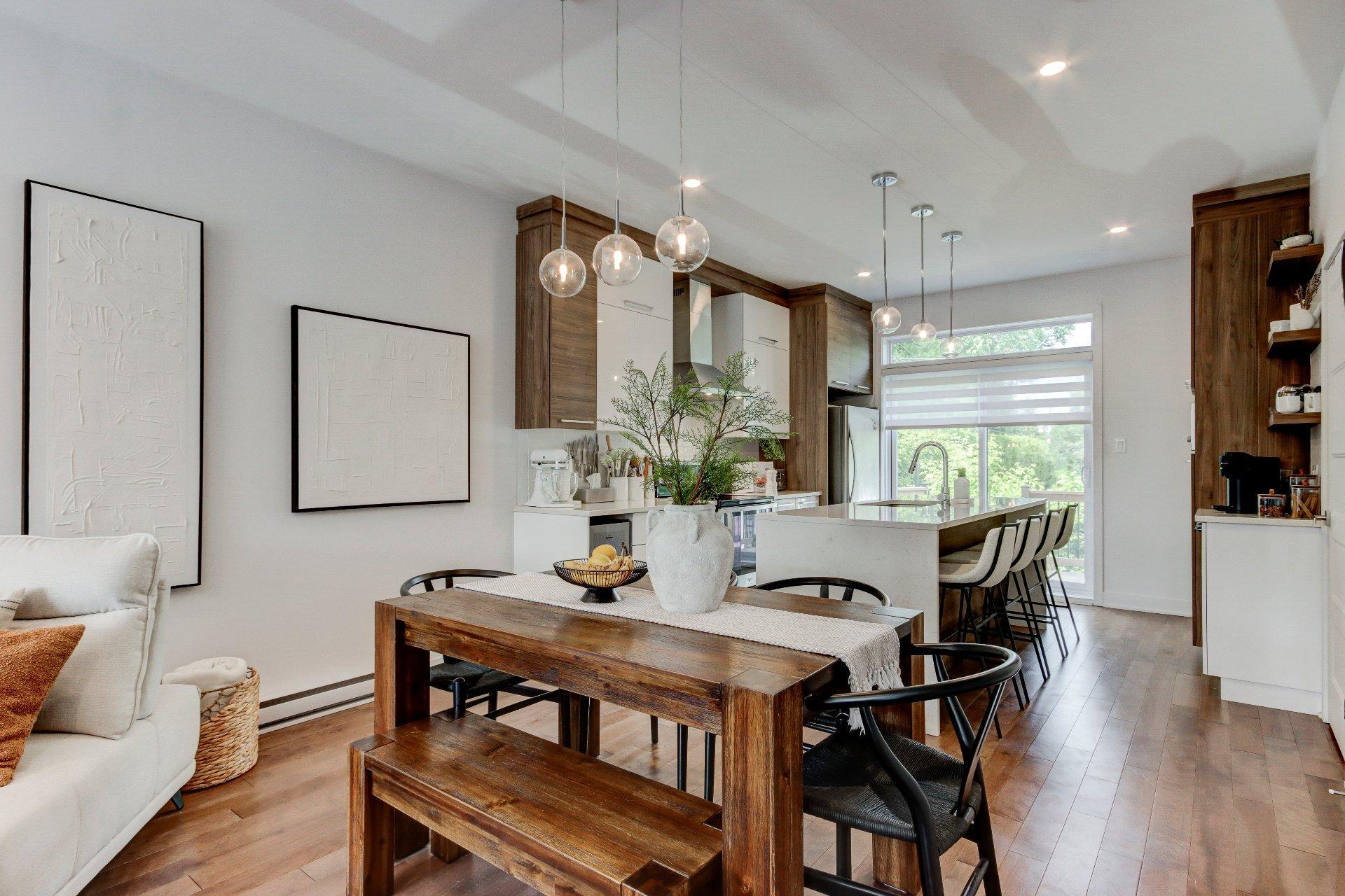 









885


Rue St-Jacques

, 102,
Saint-Jean-sur-Richelieu,




QC
J3B2N6

