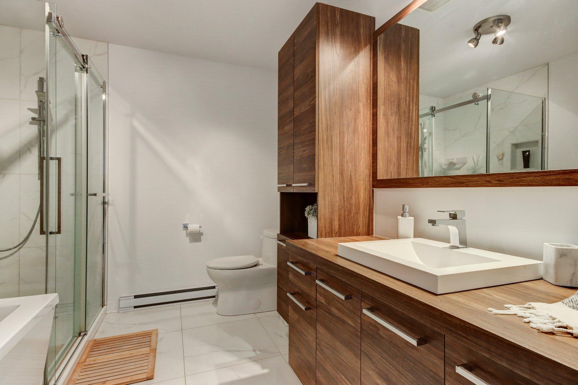 









885


Rue St-Jacques

, 102,
Saint-Jean-sur-Richelieu,




QC
J3B2N6

