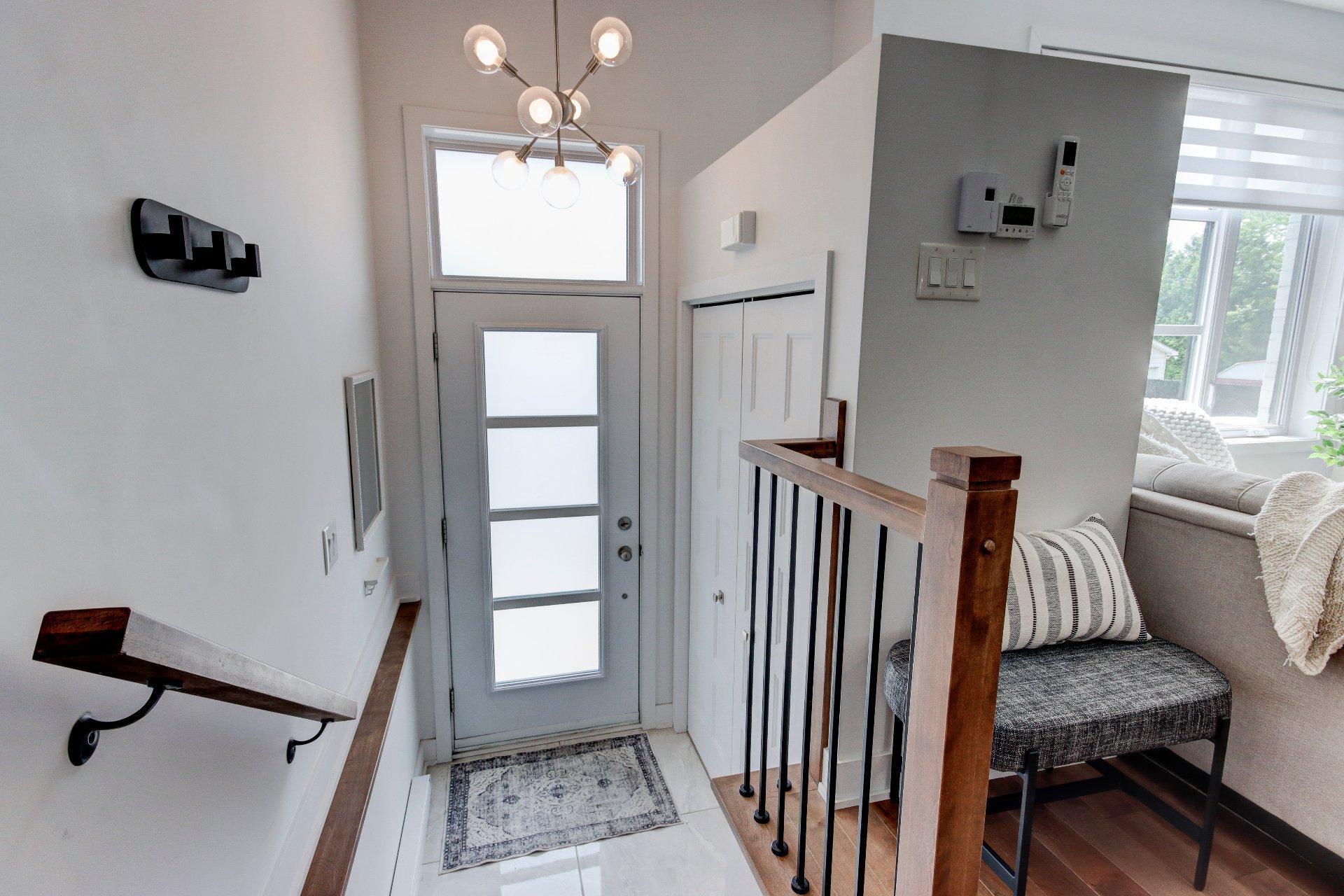 









885


Rue St-Jacques

, 102,
Saint-Jean-sur-Richelieu,




QC
J3B2N6

