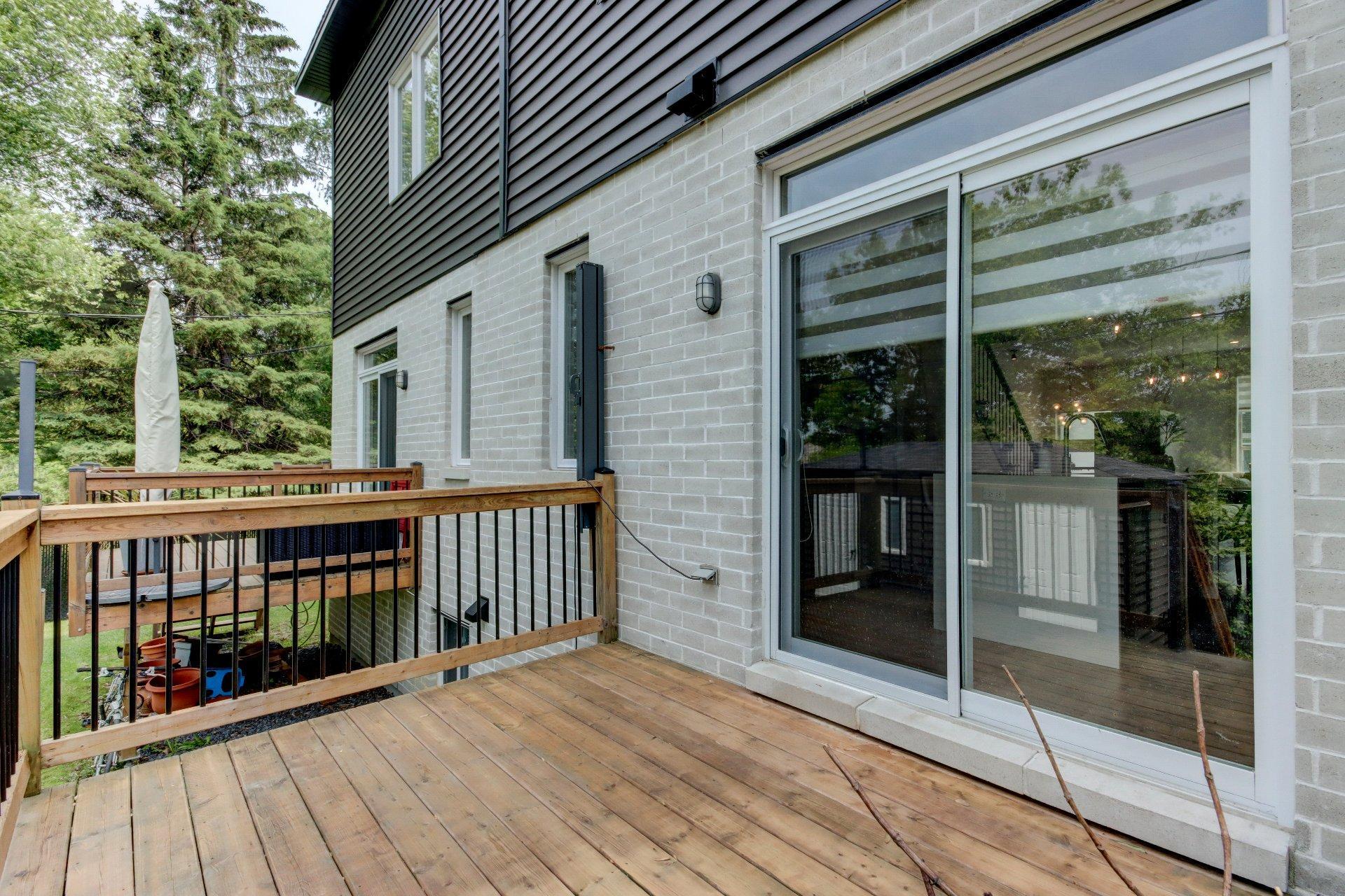 









885


Rue St-Jacques

, 102,
Saint-Jean-sur-Richelieu,




QC
J3B2N6

