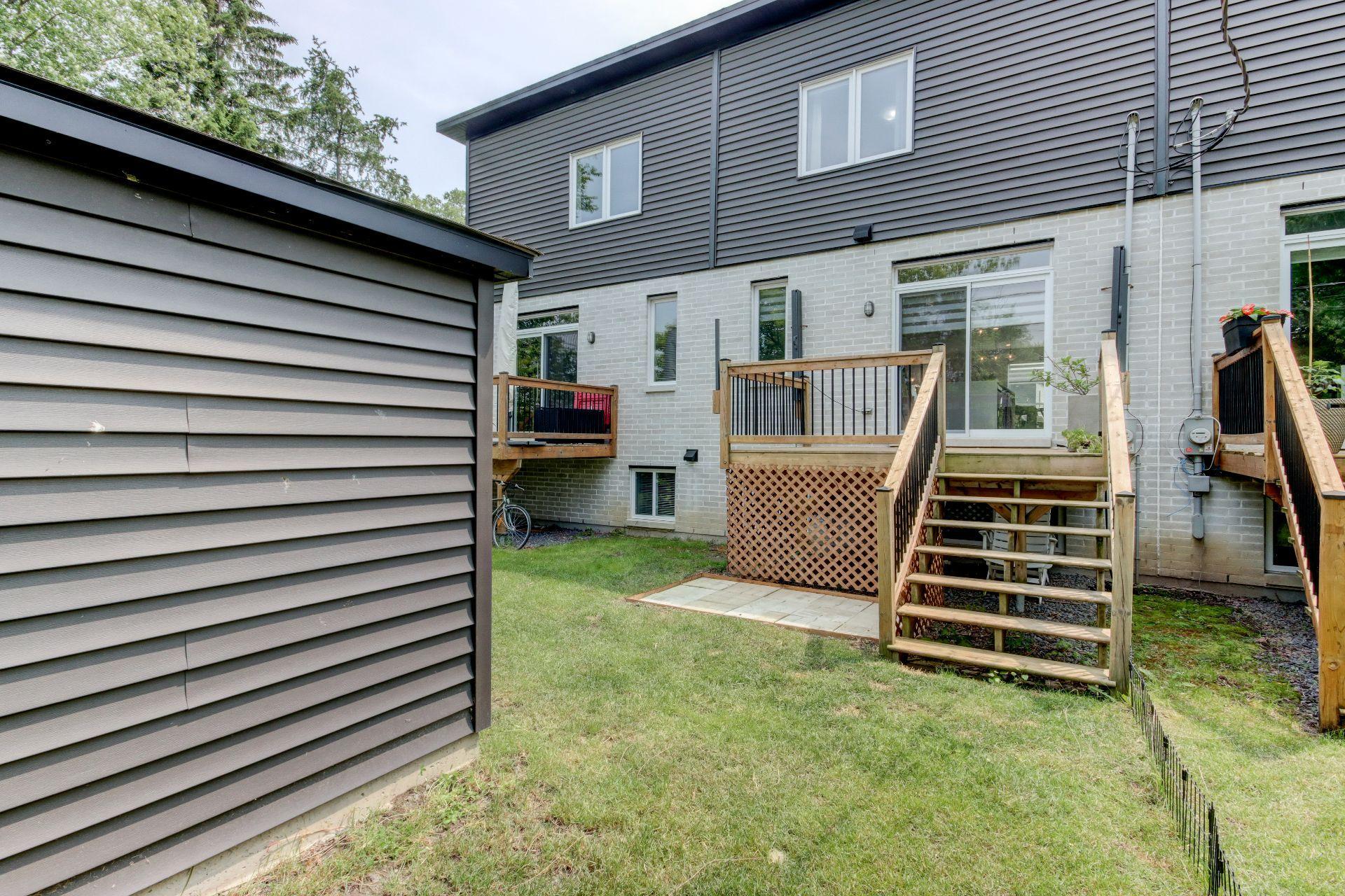 









885


Rue St-Jacques

, 102,
Saint-Jean-sur-Richelieu,




QC
J3B2N6

