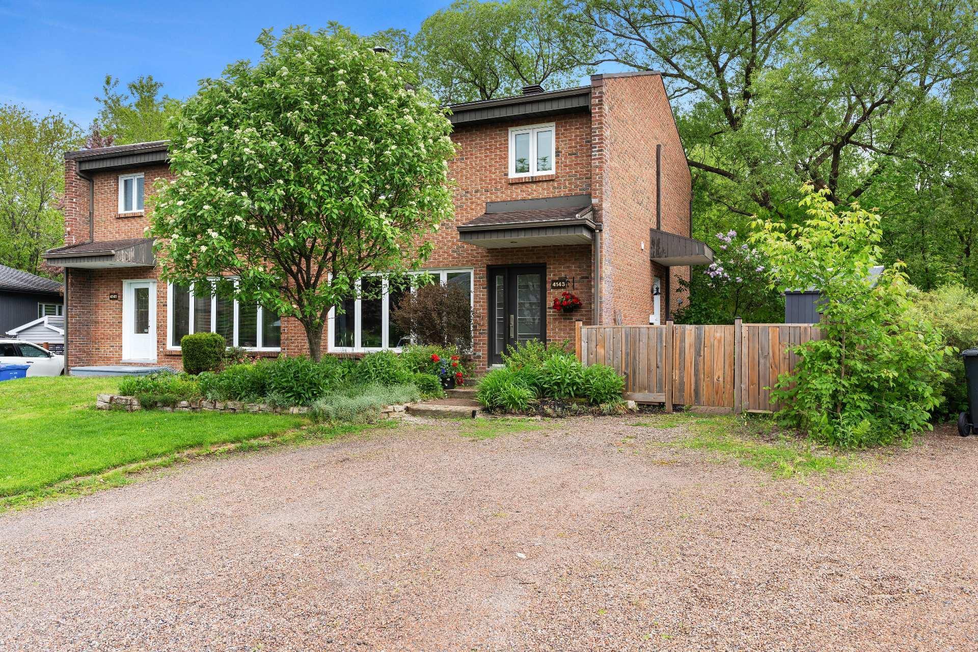 









4143


Rue François-Boulet

,
Québec (Sainte-Foy/Sillery/Cap-Rouge),




QC
G1T2K8


