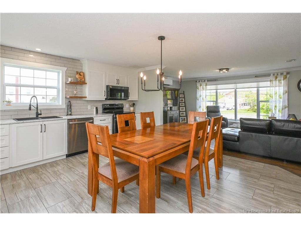 









103


rue du Pêcheur N.

ST,
Lamèque,




NB
E8T 1K6

