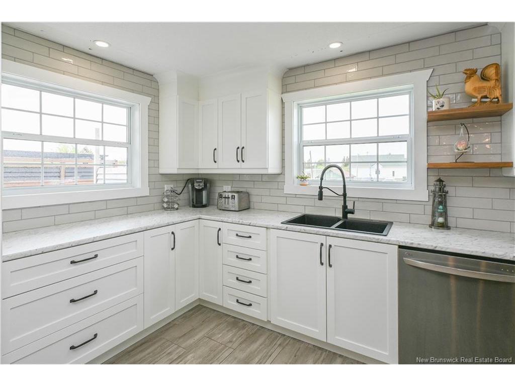









103


rue du Pêcheur N.

ST,
Lamèque,




NB
E8T 1K6

