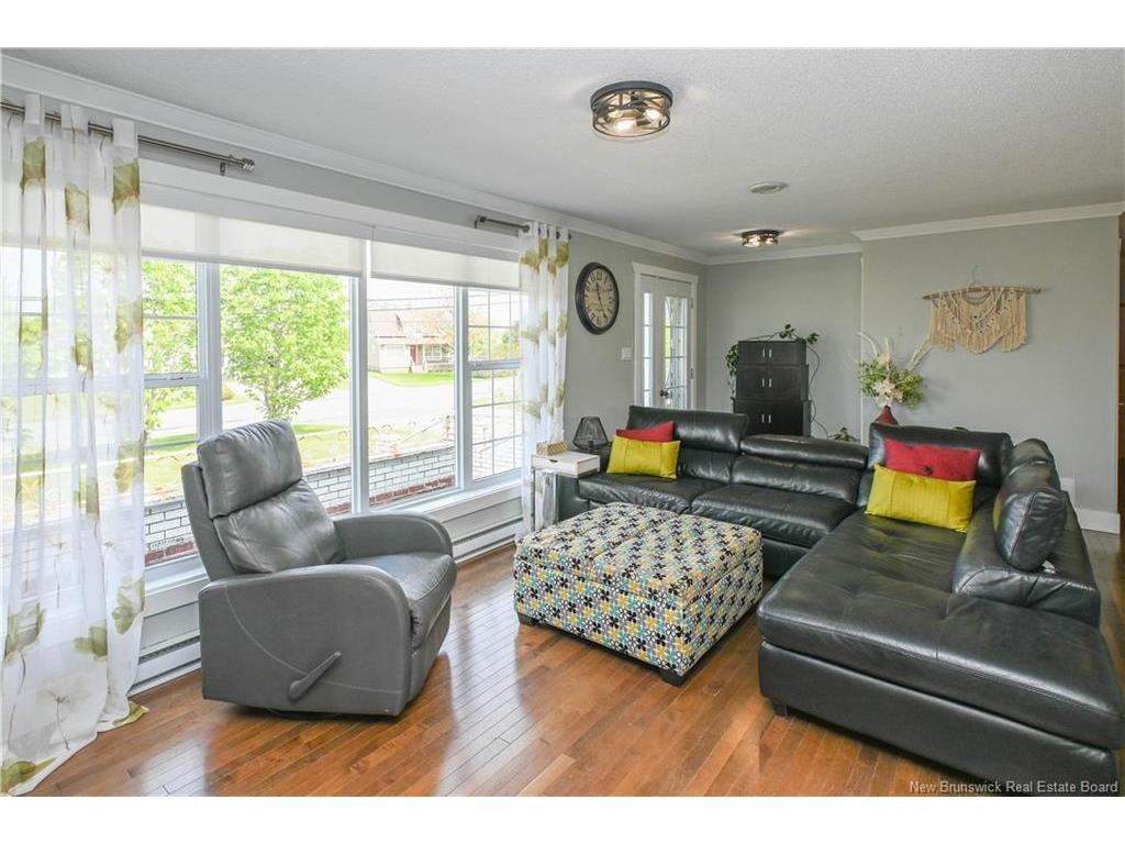 









103


rue du Pêcheur N.

ST,
Lamèque,




NB
E8T 1K6

