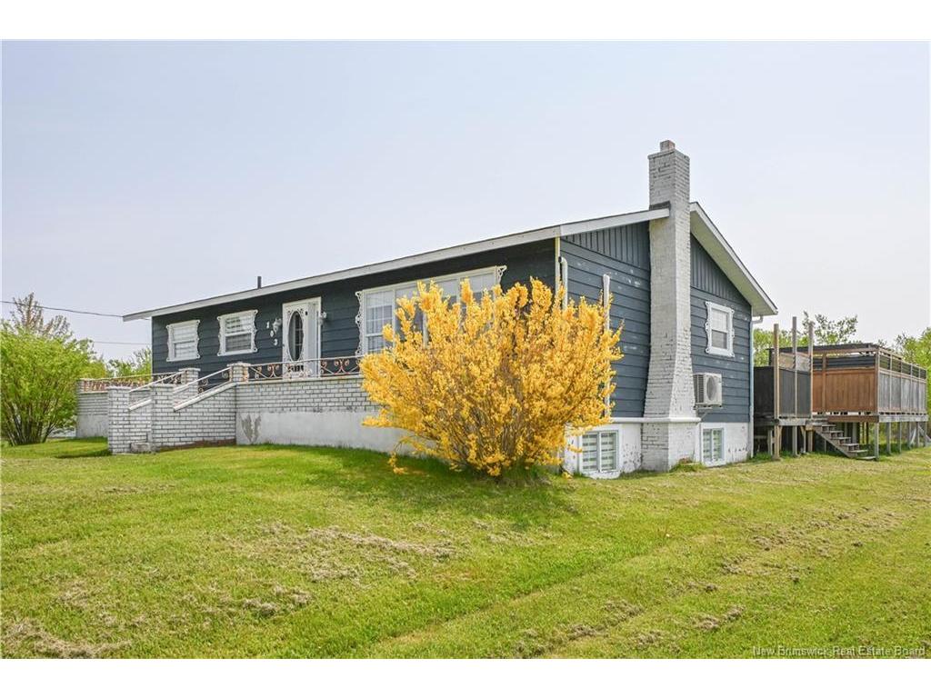 









103


rue du Pêcheur N.

ST,
Lamèque,




NB
E8T 1K6

