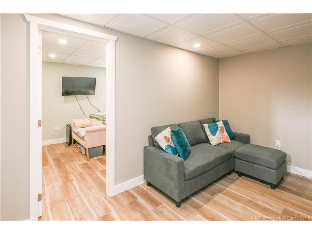 









103


rue du Pêcheur N.

ST,
Lamèque,




NB
E8T 1K6

