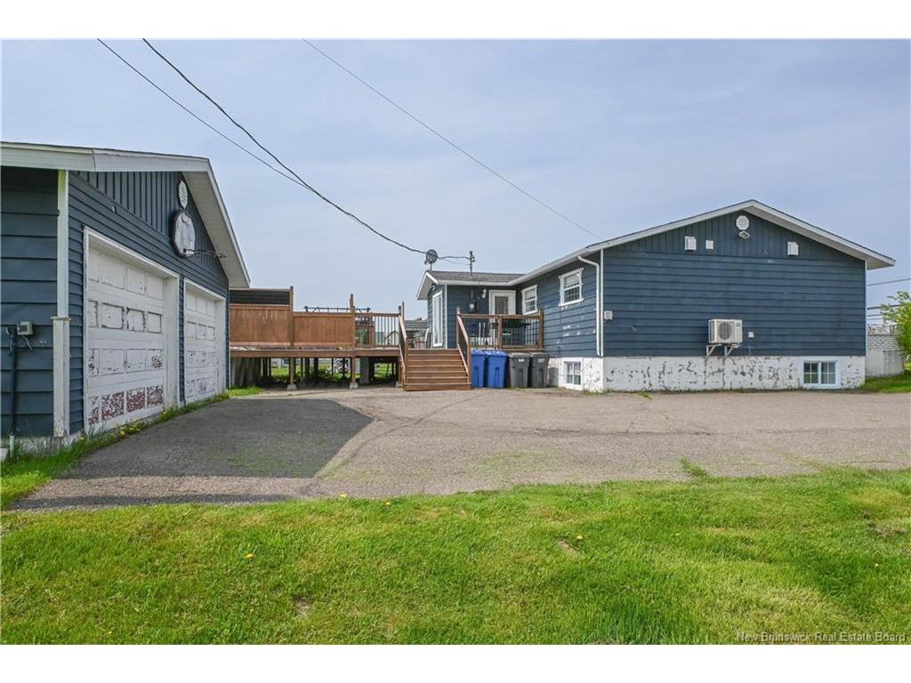 









103


rue du Pêcheur N.

ST,
Lamèque,




NB
E8T 1K6

