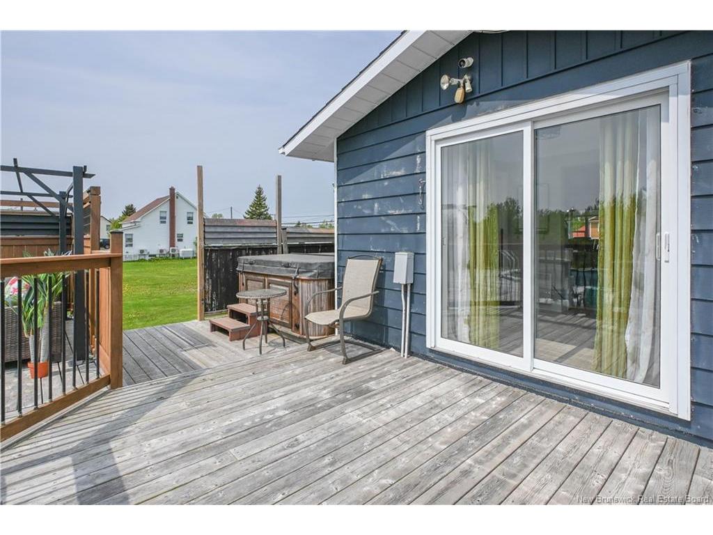 









103


rue du Pêcheur N.

ST,
Lamèque,




NB
E8T 1K6

