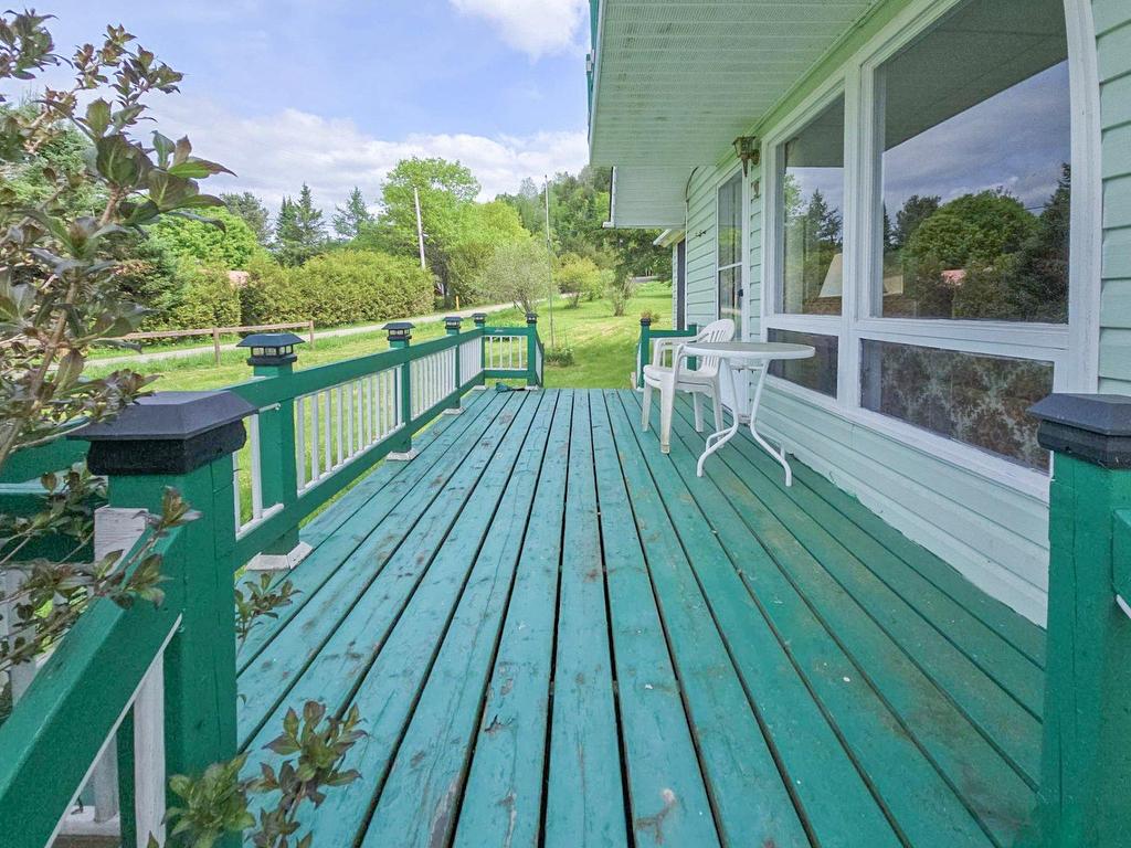 









9


Ch. McMullin

,
Val-des-Monts,




QC
J8N2S5

