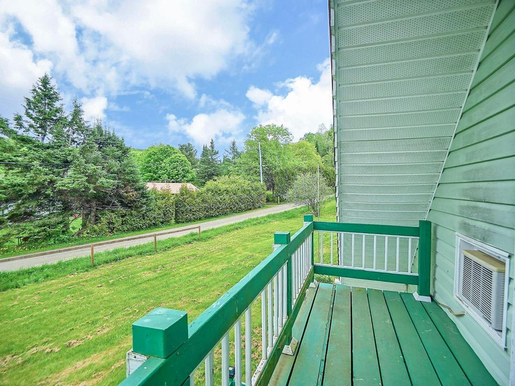 









9


Ch. McMullin

,
Val-des-Monts,




QC
J8N2S5


