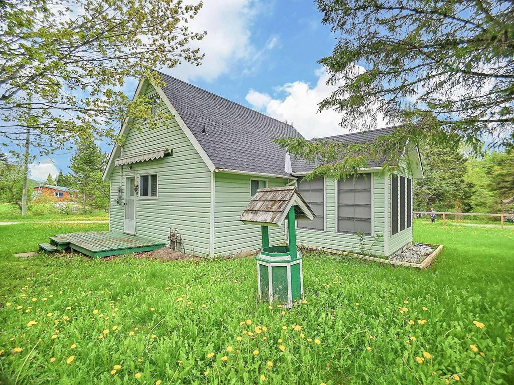 









9


Ch. McMullin

,
Val-des-Monts,




QC
J8N2S5

