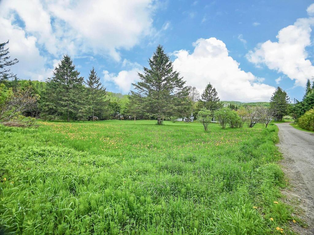 









9


Ch. McMullin

,
Val-des-Monts,




QC
J8N2S5

