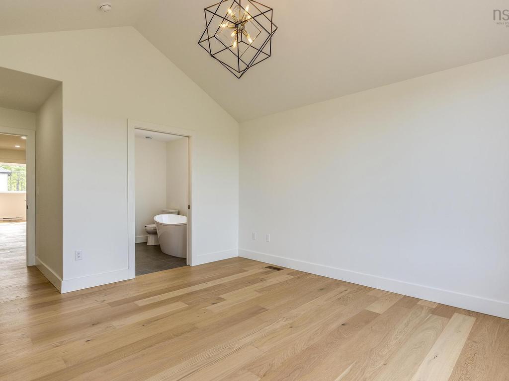 












PUN56 113 Puncheon Way

,
Bedford,




NS
B4B 2L1

