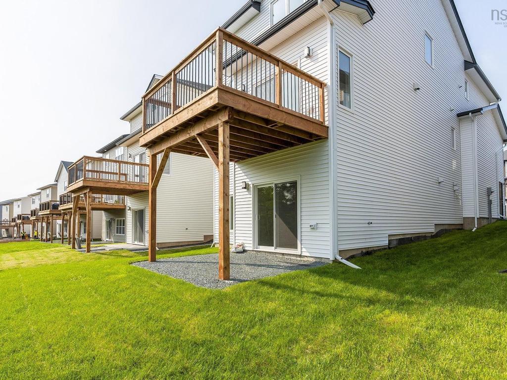 












PUN56 113 Puncheon Way

,
Bedford,




NS
B4B 2L1

