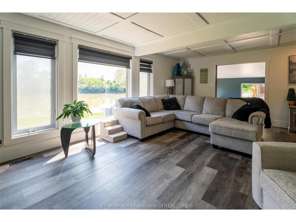 









7690


Grande River

Line,
Chatham-Kent,




ON
N7M 5J7

