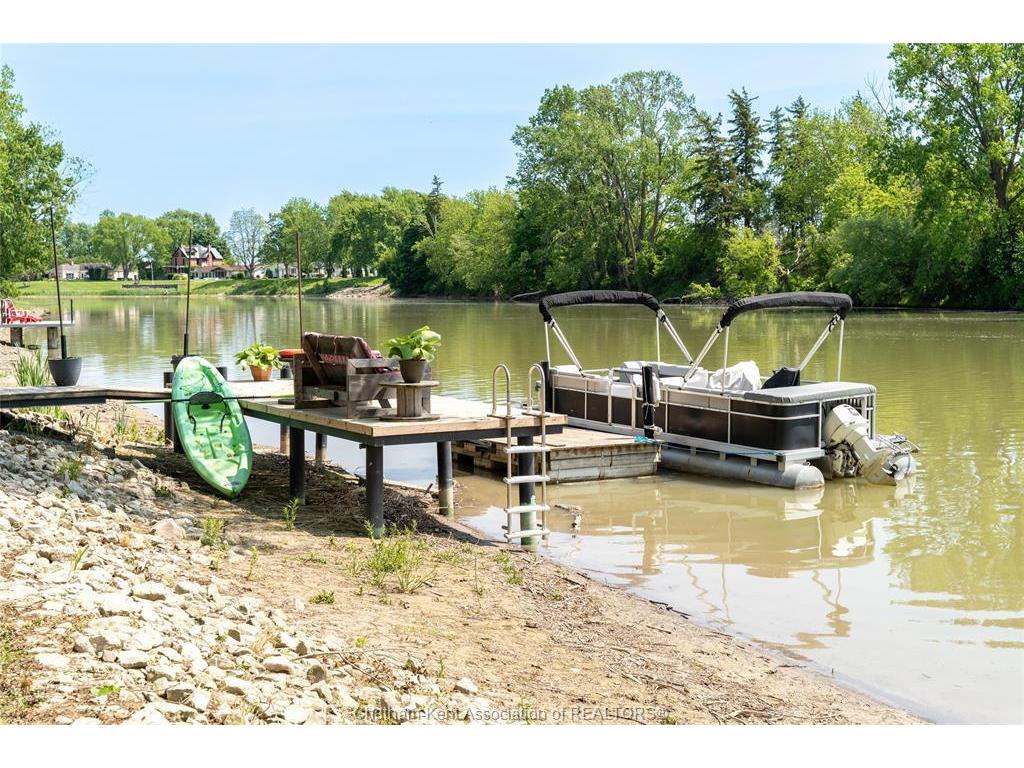 









7690


Grande River

Line,
Chatham-Kent,




ON
N7M 5J7

