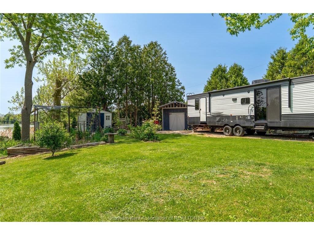 









7690


Grande River

Line,
Chatham-Kent,




ON
N7M 5J7

