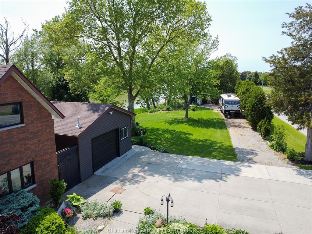









7690


Grande River

Line,
Chatham-Kent,




ON
N7M 5J7

