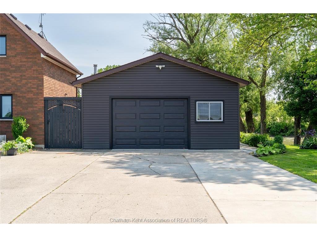 









7690


Grande River

Line,
Chatham-Kent,




ON
N7M 5J7


