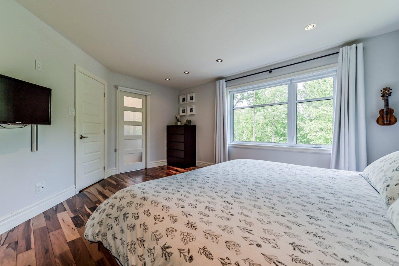 









847


Rue des Lièvres

,
Farnham,




QC
J2N3C6


