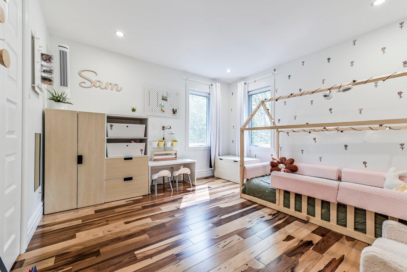 









847


Rue des Lièvres

,
Farnham,




QC
J2N3C6

