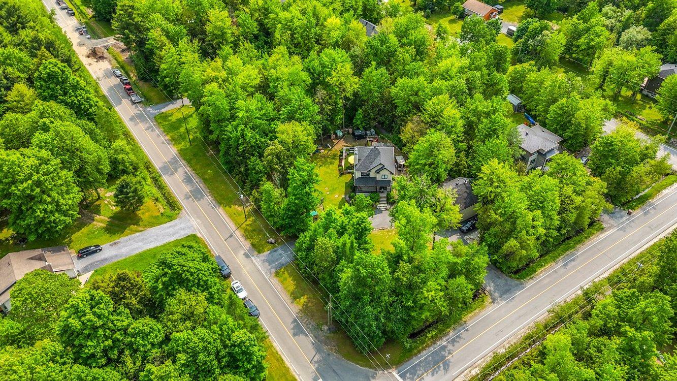 









847


Rue des Lièvres

,
Farnham,




QC
J2N3C6


