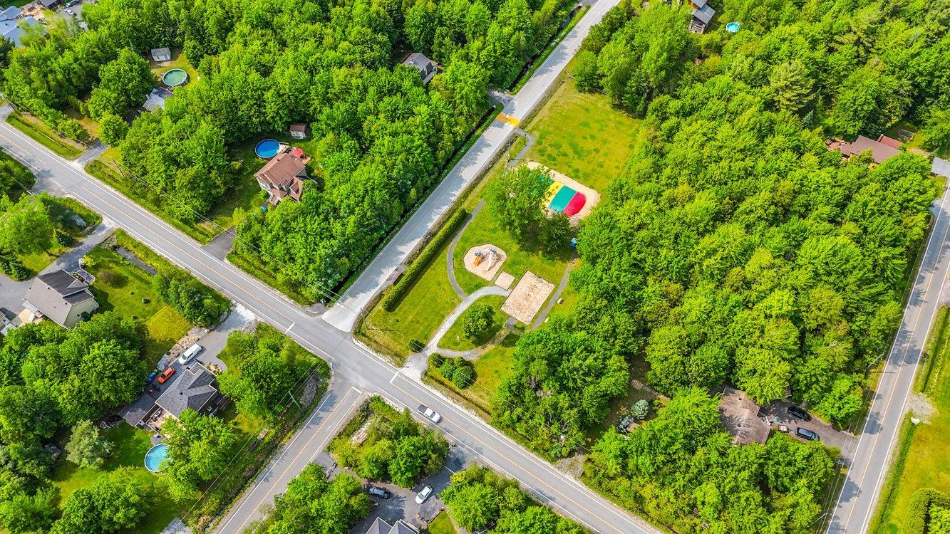 









847


Rue des Lièvres

,
Farnham,




QC
J2N3C6

