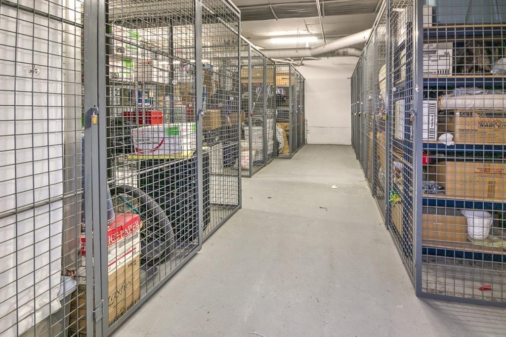 









1200


Rue St-Jacques

, 1107,
Montréal (Ville-Marie),




QC
H3C0E9

