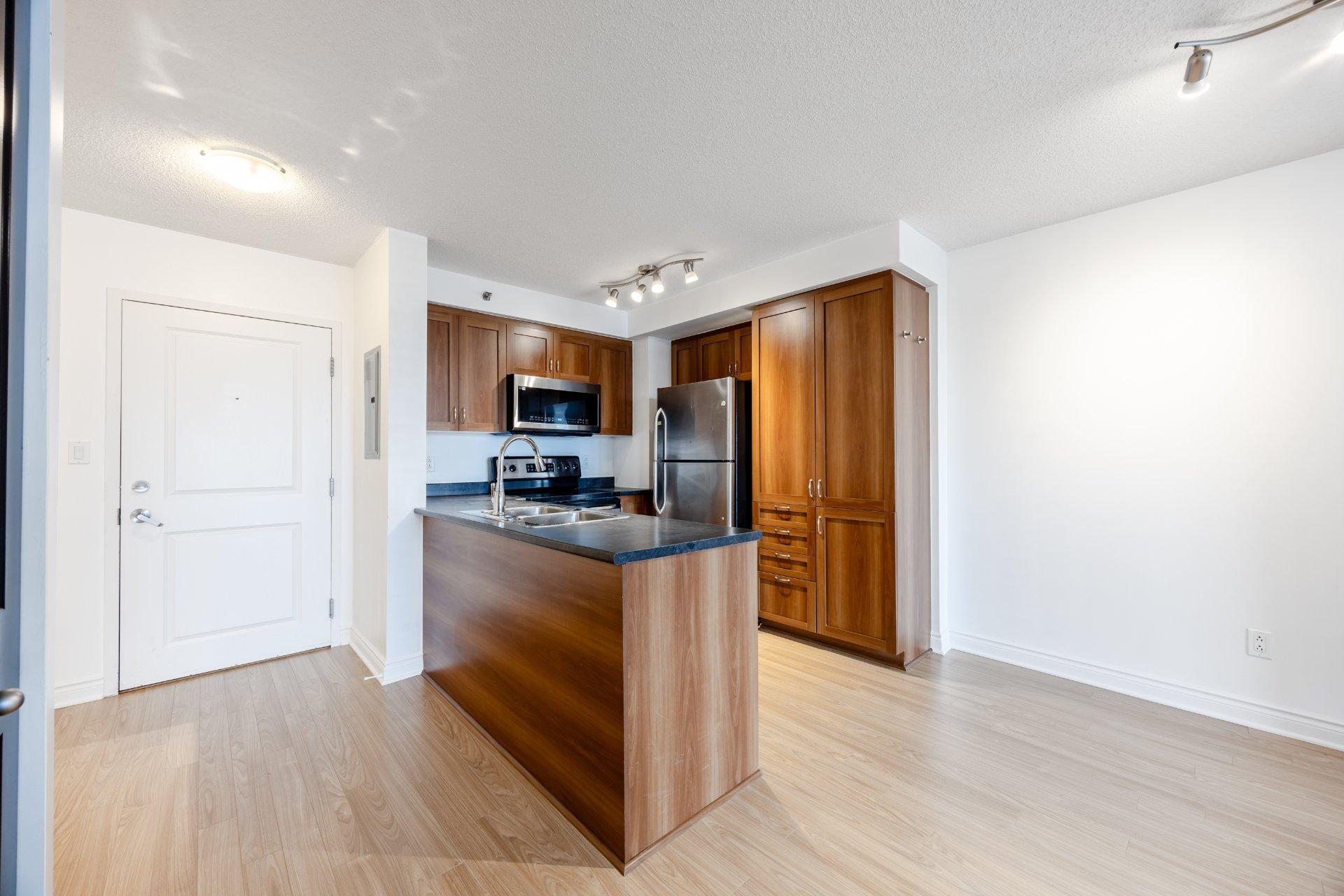 









1200


Rue St-Jacques

, 1107,
Montréal (Ville-Marie),




QC
H3C0E9

