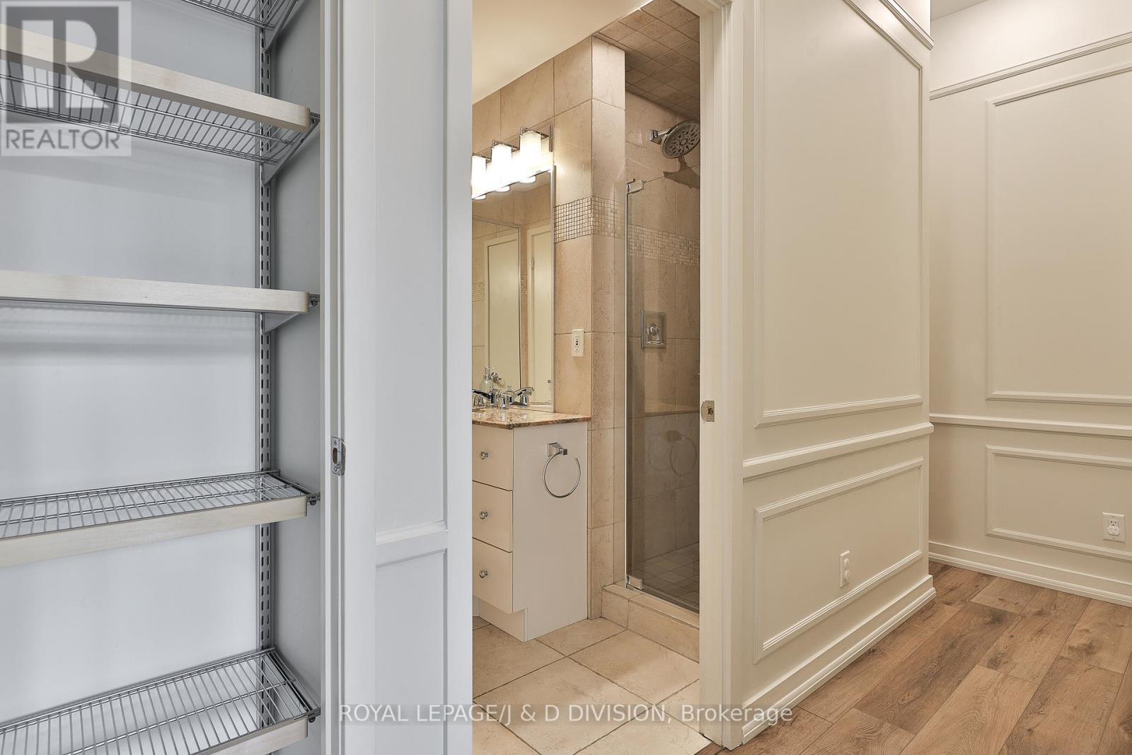 












705 - 32 STEWART STREET

,
Toronto,




Ontario
M5V3T2

