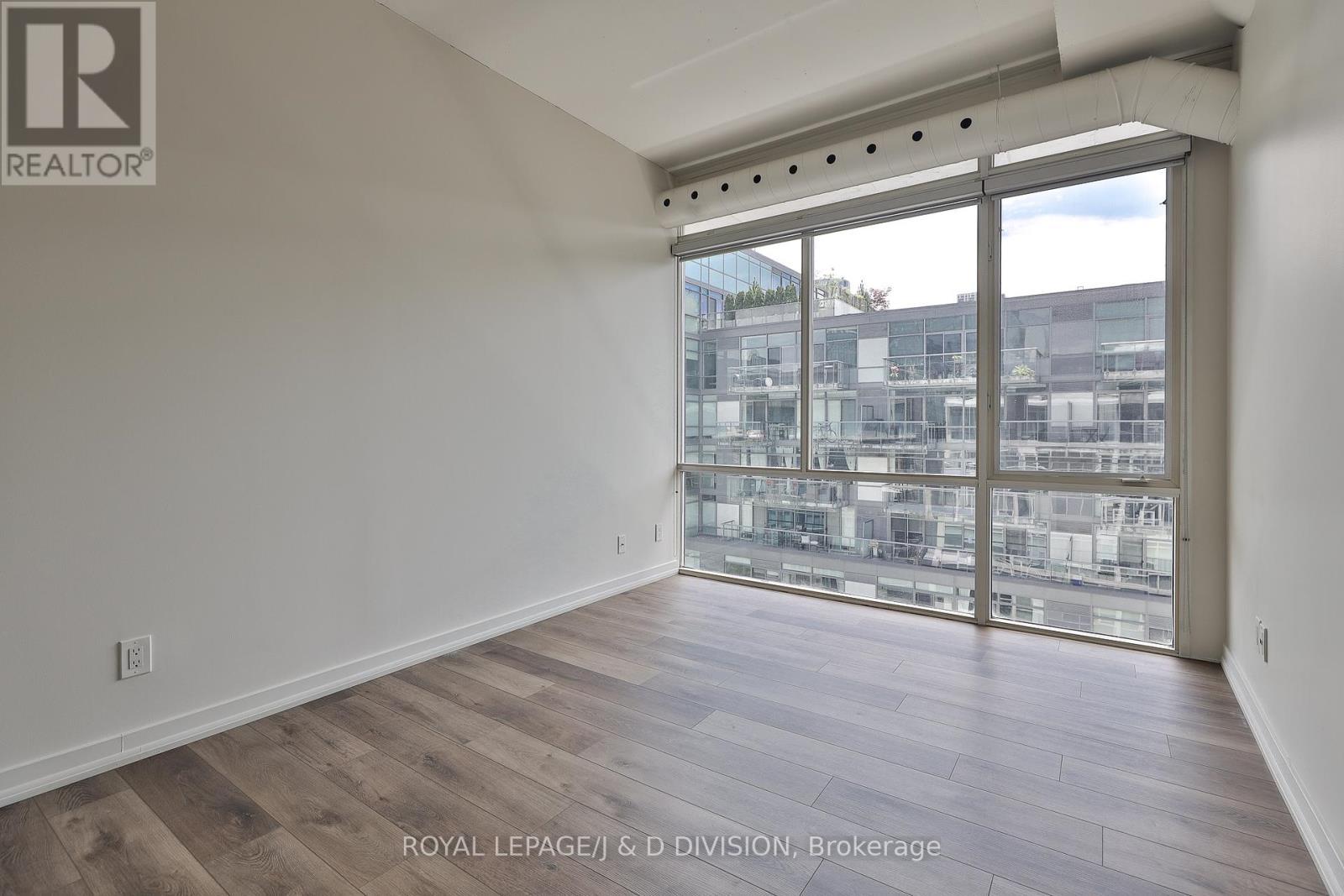 












705 - 32 STEWART STREET

,
Toronto,




Ontario
M5V3T2

