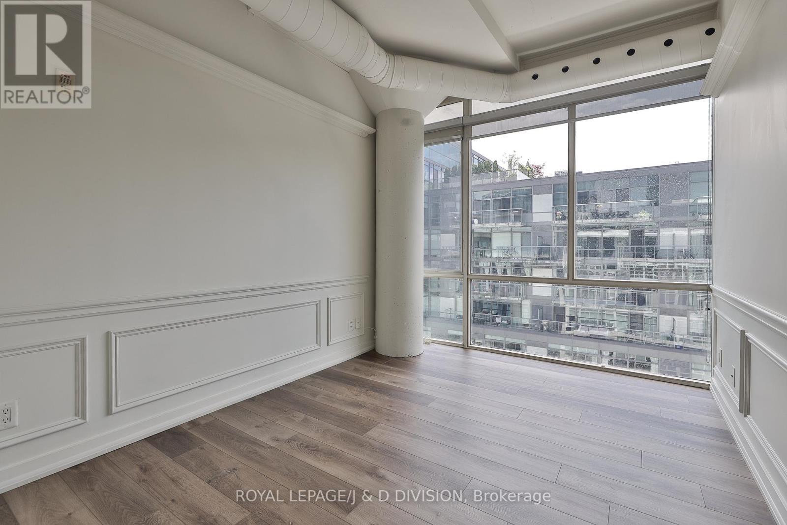 












705 - 32 STEWART STREET

,
Toronto,




Ontario
M5V3T2


