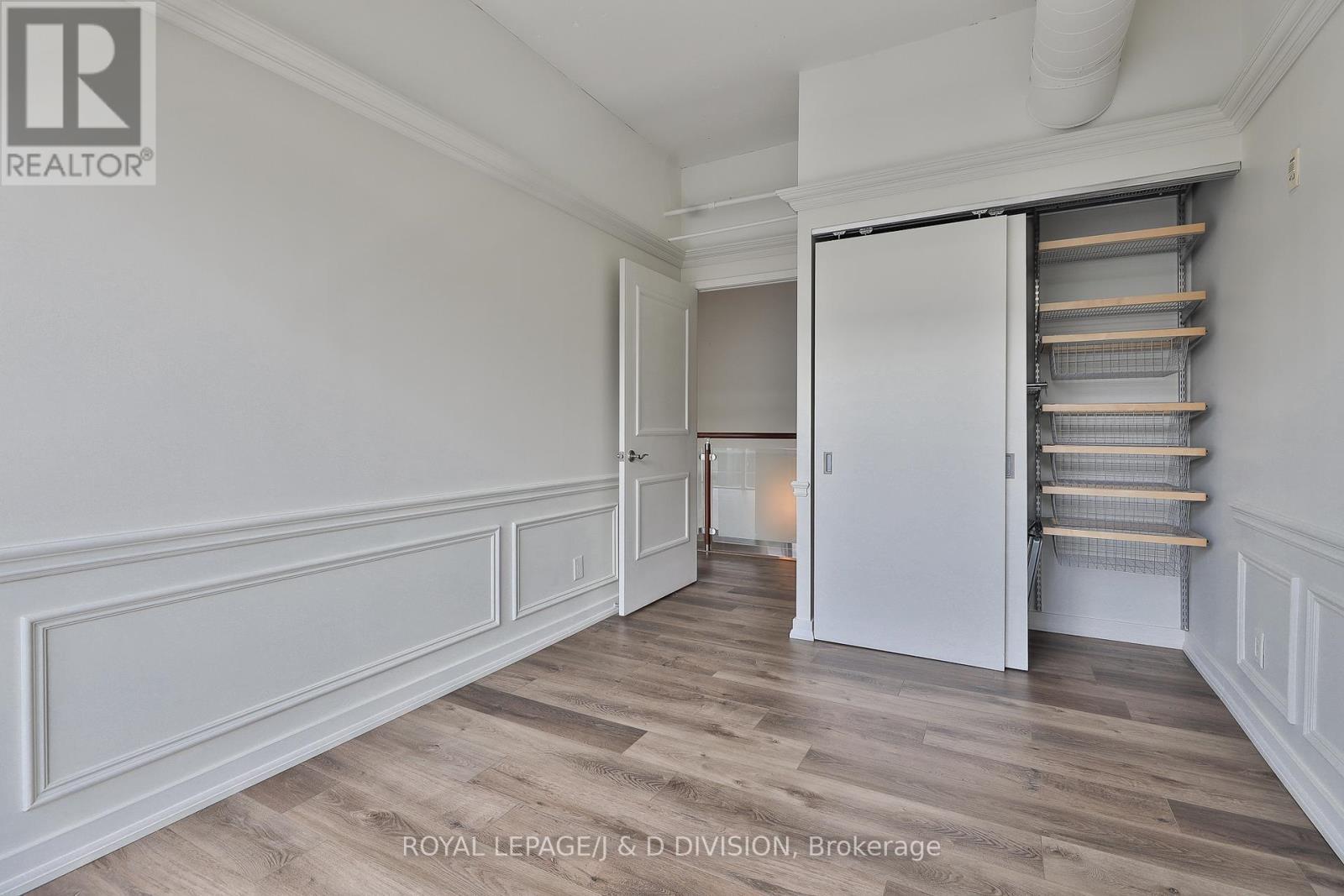 












705 - 32 STEWART STREET

,
Toronto,




Ontario
M5V3T2

