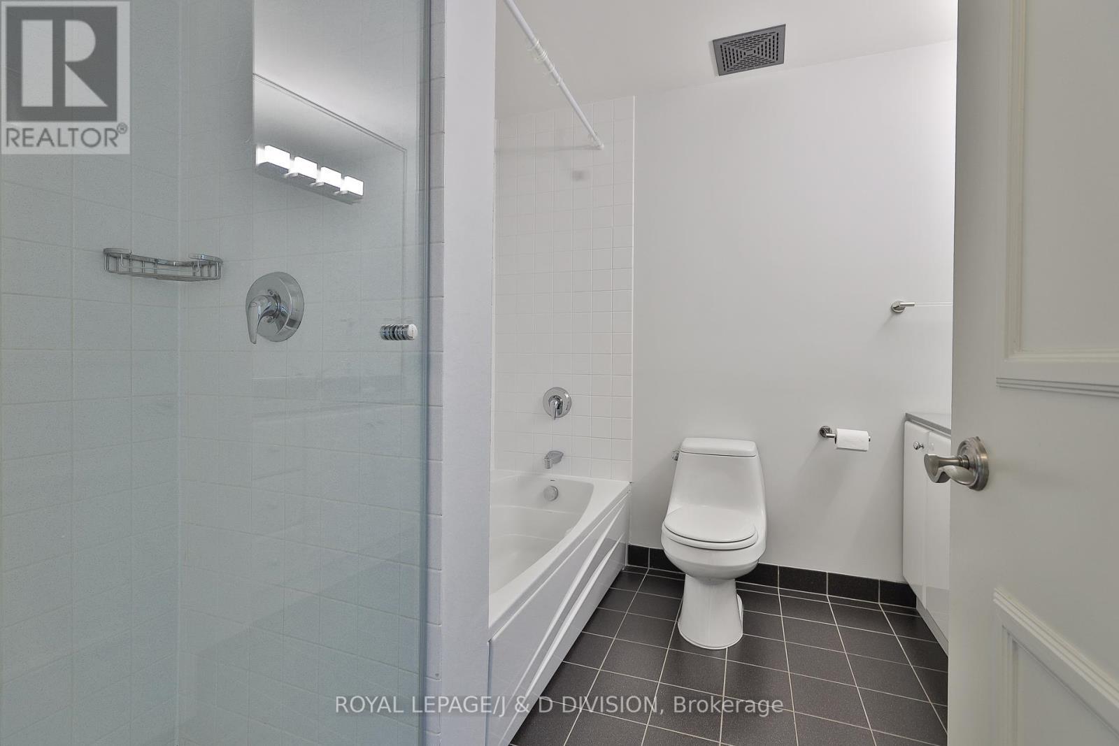 












705 - 32 STEWART STREET

,
Toronto,




Ontario
M5V3T2

