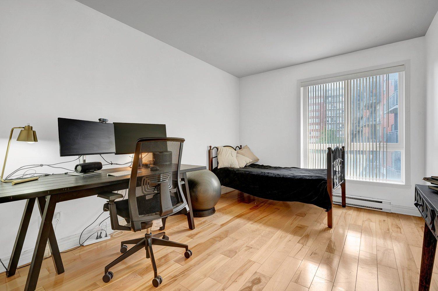 









1425


Boul. Le Corbusier

, 405,
Laval (Laval-des-Rapides),




QC
H7N6L3

