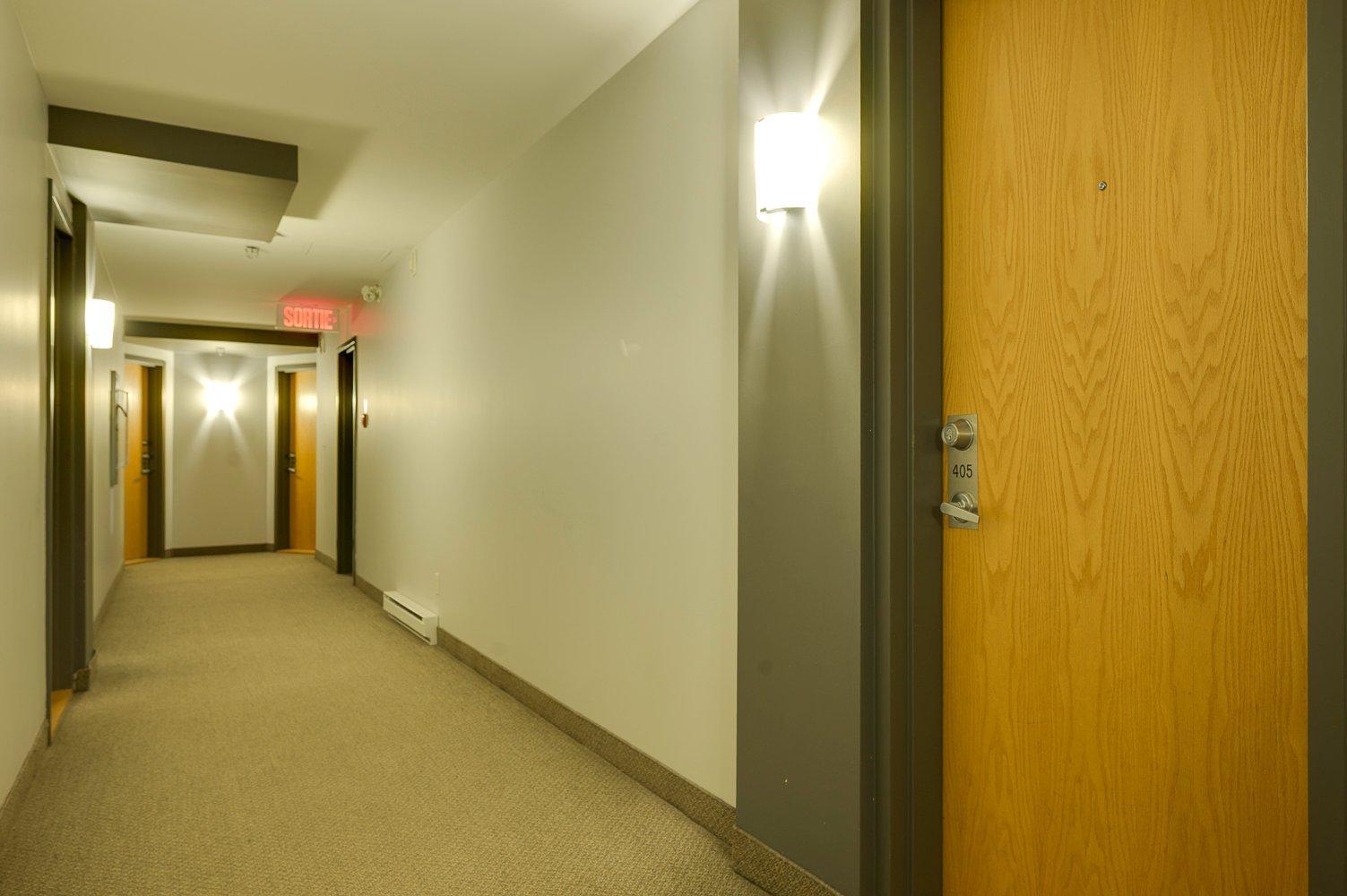 









1425


Boul. Le Corbusier

, 405,
Laval (Laval-des-Rapides),




QC
H7N6L3

