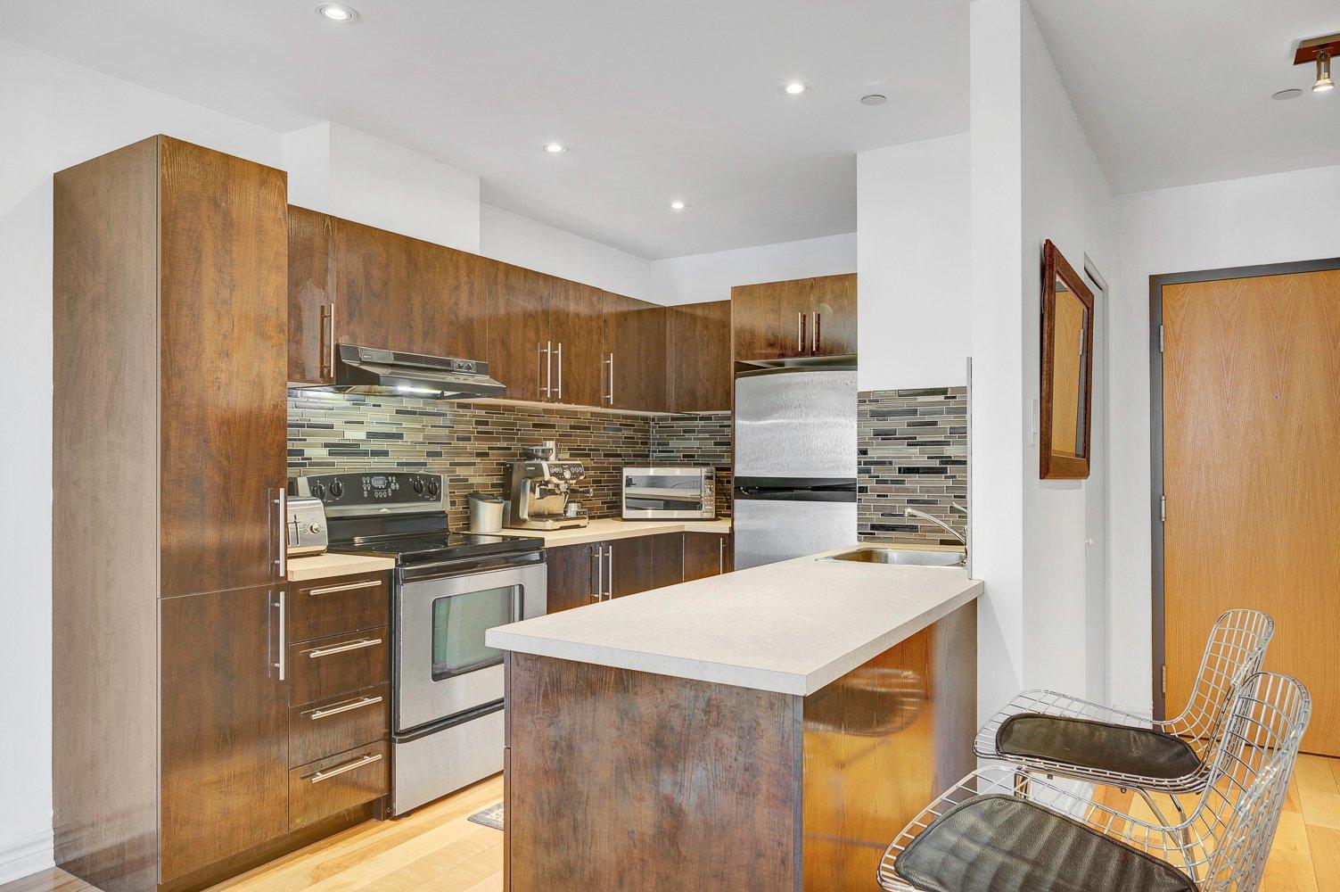 









1425


Boul. Le Corbusier

, 405,
Laval (Laval-des-Rapides),




QC
H7N6L3

