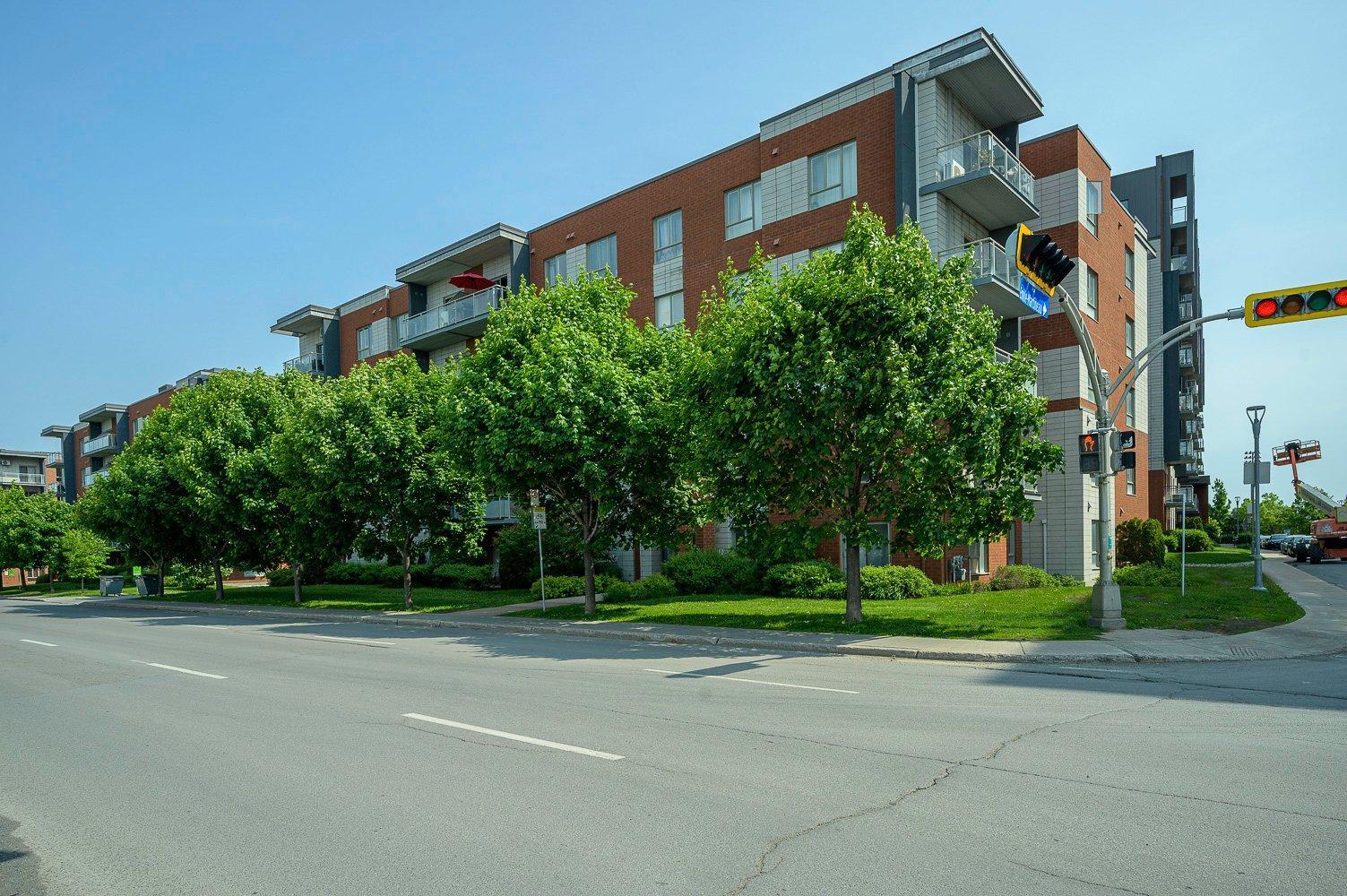 









1425


Boul. Le Corbusier

, 405,
Laval (Laval-des-Rapides),




QC
H7N6L3

