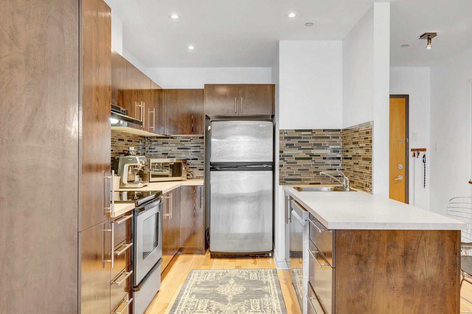 









1425


Boul. Le Corbusier

, 405,
Laval (Laval-des-Rapides),




QC
H7N6L3

