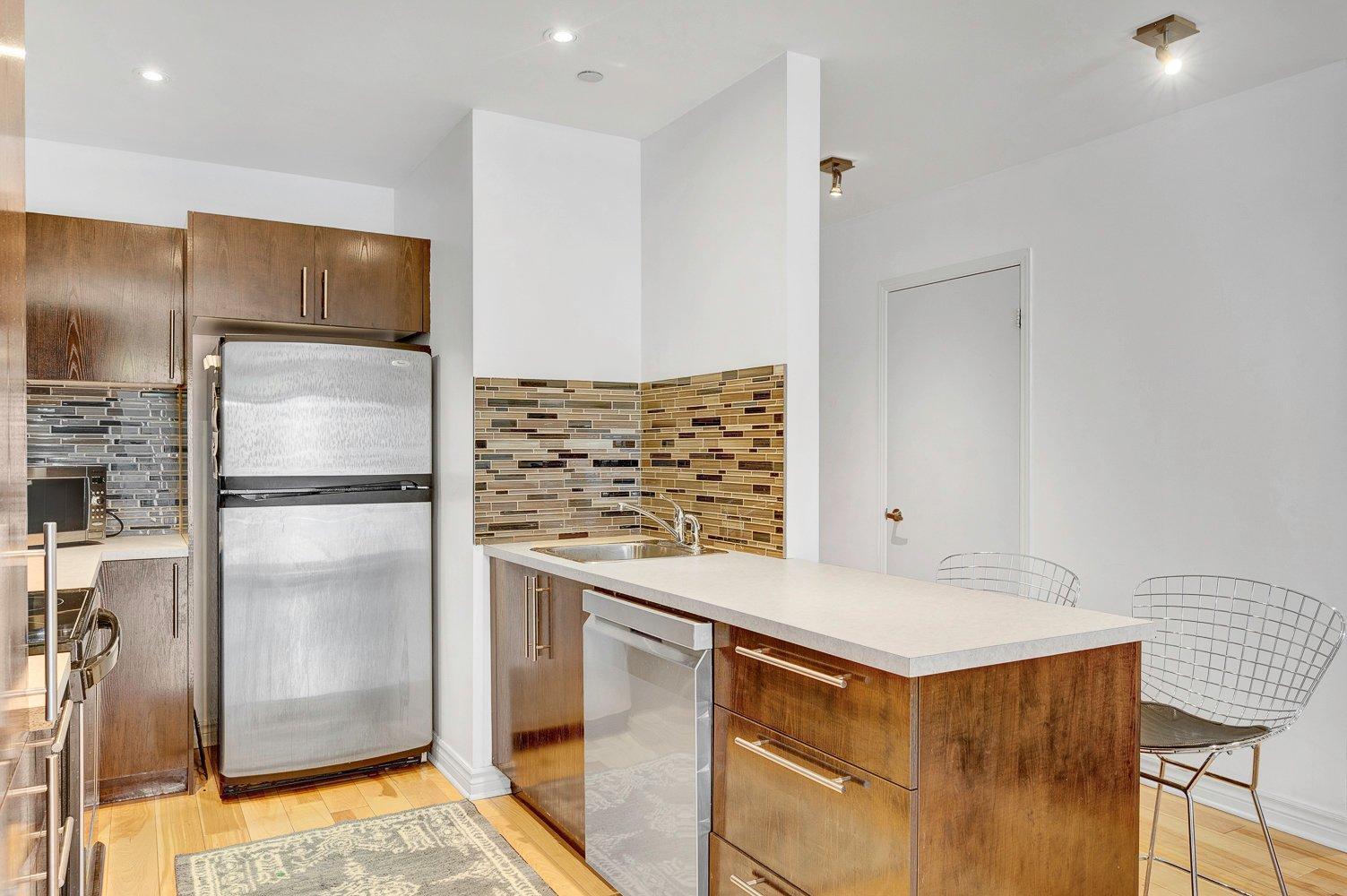 









1425


Boul. Le Corbusier

, 405,
Laval (Laval-des-Rapides),




QC
H7N6L3

