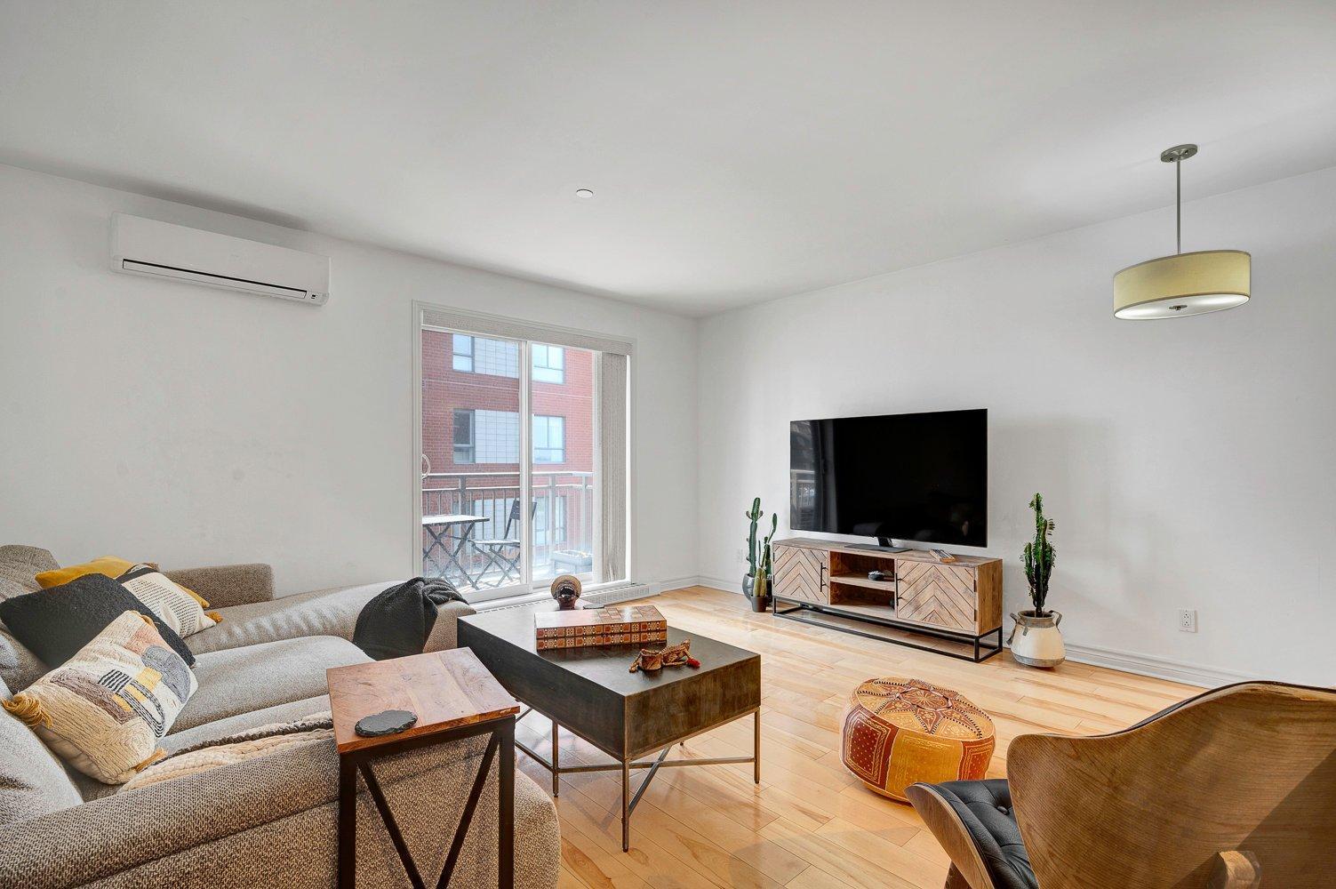 









1425


Boul. Le Corbusier

, 405,
Laval (Laval-des-Rapides),




QC
H7N6L3

